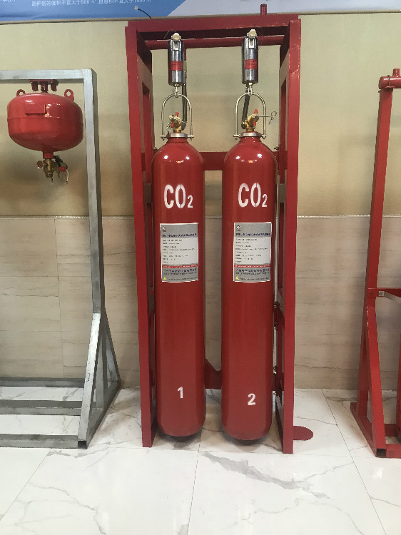 二氧化碳灭火系统